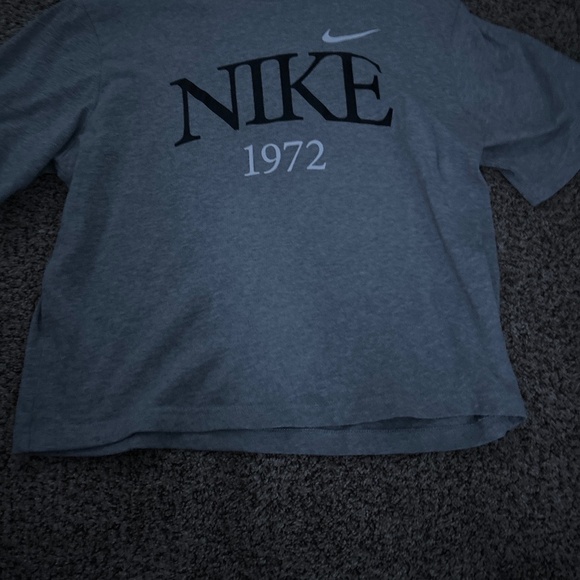 Nike T-Shirt - Picture 1 of 1